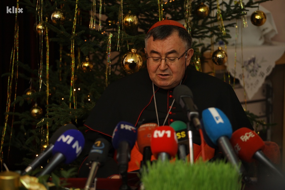 Božićna čestitka Vinka Puljića (Foto: Edin Hadžihasić/Klix.ba)