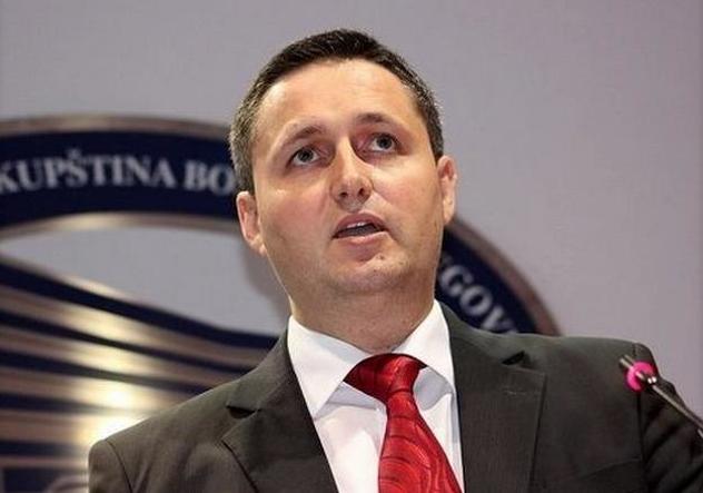 Denis Bećirović