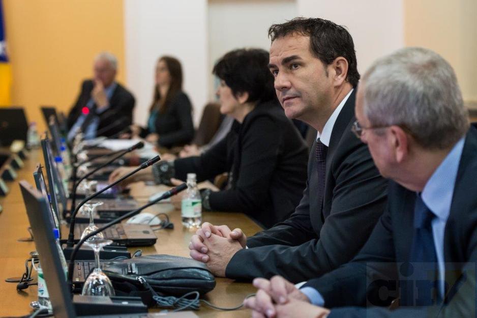 Federalni ministar razvoja, poduzetništva i obrta Sanjin Halimović od decembra prošle godine umjesto 300 prima 600 KM naknade za zakup stana, troškove smještaja i odvojeni život (Foto: CIN)