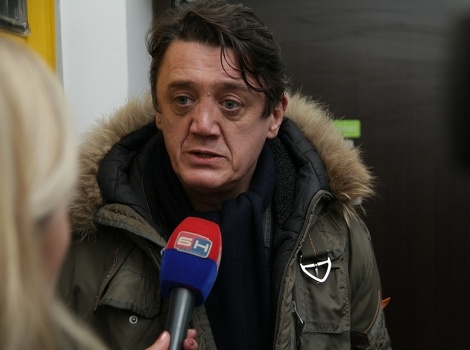 Dario Novačlić pred redakcijom Klixa (Foto: Klix.ba)
