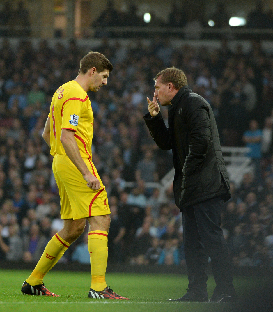 Steven Gerrard i Brendan Rodgers (Foto: EPA)