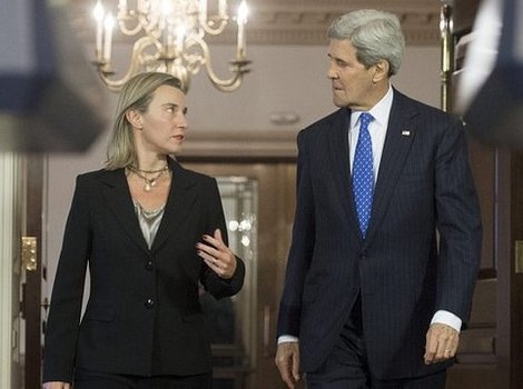 Federica Mogherini i John Kerry u Londonu (Foto: EPA)