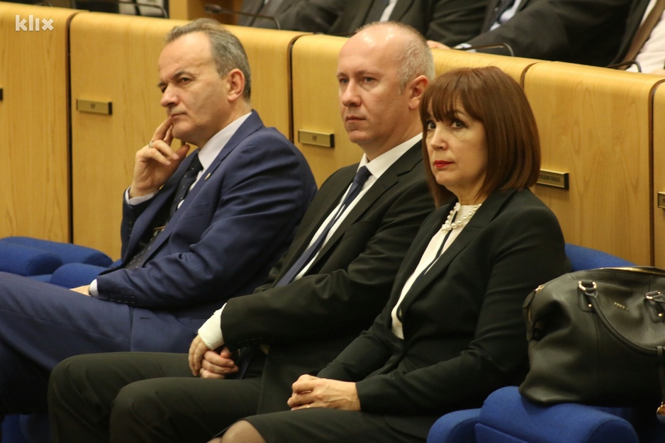 Potpredsjedncia Melika Mahmutbegović (SDA) i potpredsjednik Milan Dunović (DF) (Foto: Davorin Sekulić/Klix.ba)