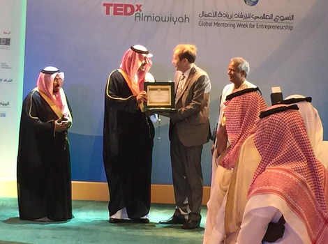 Amer Bukvić i nobelovac Muhammad Yunus zajedno su primili nagrade ''Prince Abdulaziz bin Abdullah”