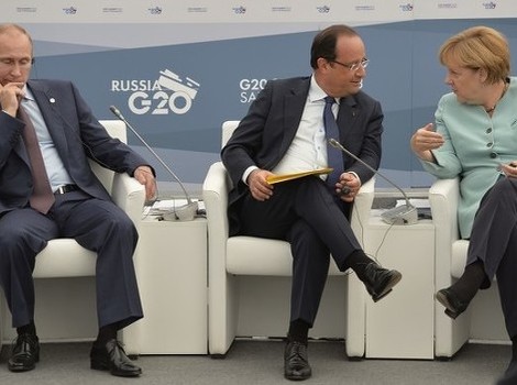 Hollande i Putin razgovarat će o Ukrajini i isporuci ratnih brodova