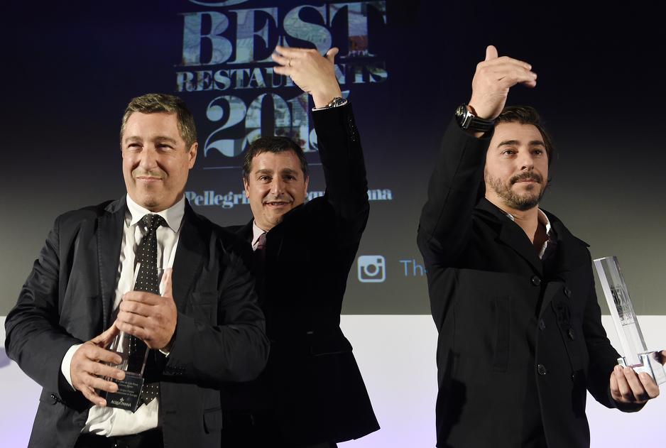 Braća Jordi Roca, Joan Roca i Joseph Roca na preuzimanju nagrade (Foto: EPA)