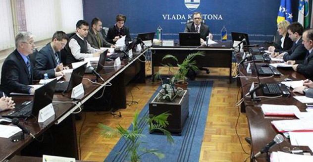 Vlada USK na čelu s premijerom Saračevićem