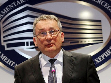Bosić: Tražimo od Dodika da objasni šta će se desiti poslije referenduma