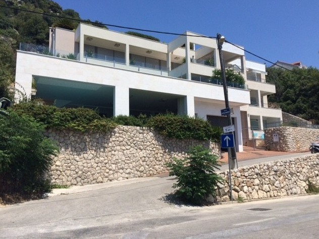 Vila Edina Džeke