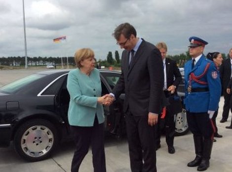 Angela Merkel i Aleksandar Vučić (Foto: Twitter)