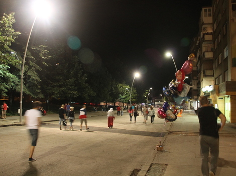 Trg Alije Izetbegovića protekle noći (Foto: Elmedin Mehić/Klix.ba)