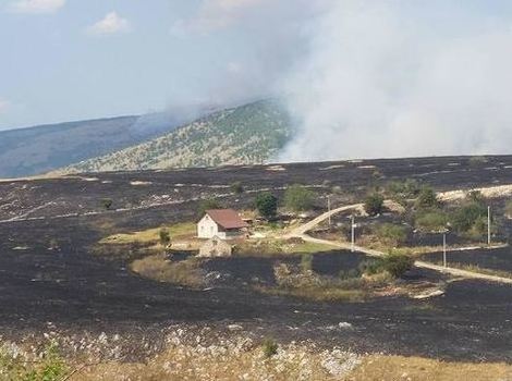 Požarište u Bosanskom Grahovu (Foto: Davor Klečina)
