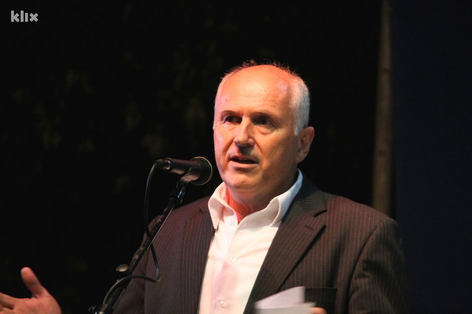 Valentin Inzko na dočeku u Vitezu (Foto: Elmedin Mehić/Klix.ba)
