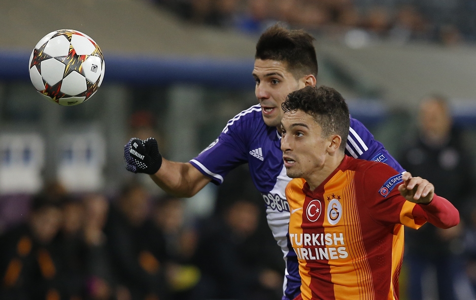 Alex Telles (Foto: EPA)