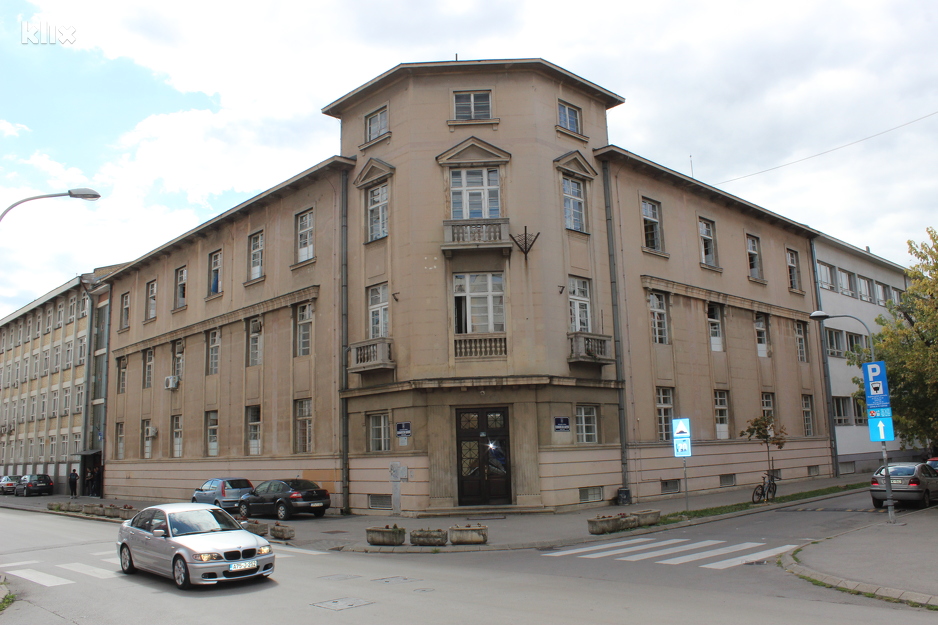 Ekonomska škola u Banjoj Luci (Foto: Klix.ba)