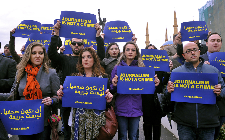 Demonstranti širom svijeta tražili su oslobađanje novinara Al Jazeere (Foto: EPA)