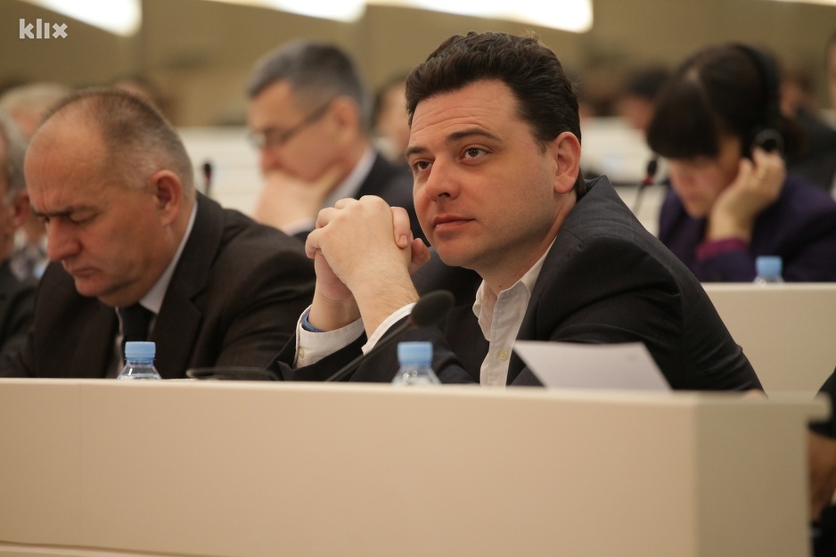 Magazinović: Svjesno sam glasao protiv prava koje daje zakon (Foto: Arhiv/Klix.ba)