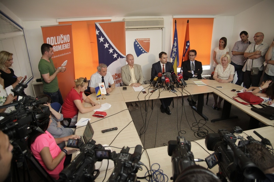 Konferencija DF-a u povodu podnošenja ostavki ministara u Vladi FBiH (Foto: Arhiv/Klix.ba)