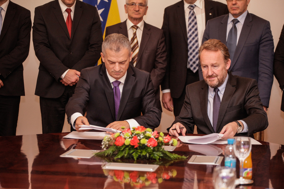 Radončić i Izetbegović: Potpisivanje sporazuma (Foto: Arhiv/Klix.ba)