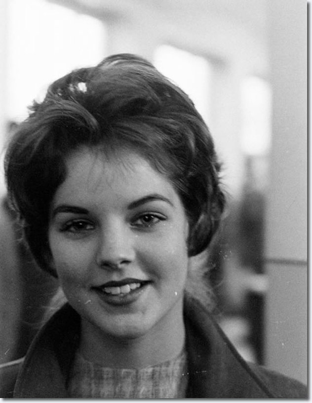 ♡♥Priscilla Beaulieu 14 waves goodbye to Elvis in Germany March 2nd