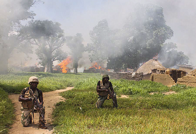 Pripadnici nigerijske vojske tokom akcije protiv Boko Harama (Foto: EPA)