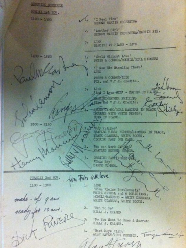 Program nastupa Beatlesa s njihovim autogramima