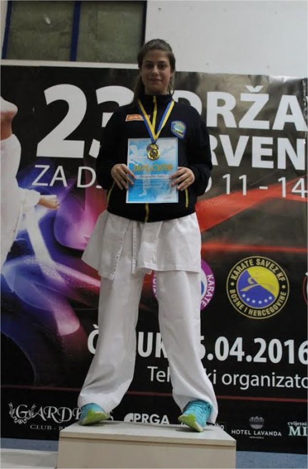 Sara Biogradlić