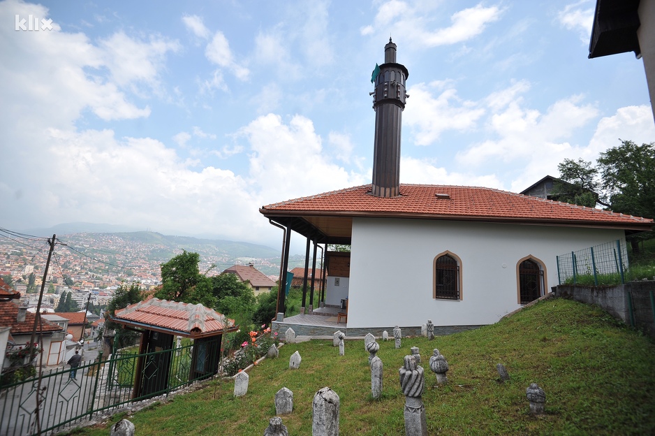 Džamija u ulici Žagrići izgrađena 1544. godine (Foto: Nedim Grabovica/Klix.ba)