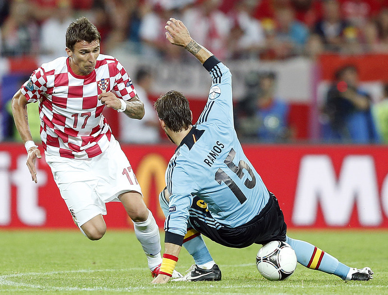 Detalj iz meča na Euru 2012. godine kada je Španija slavila sa 1:0 (Foto: EPA)