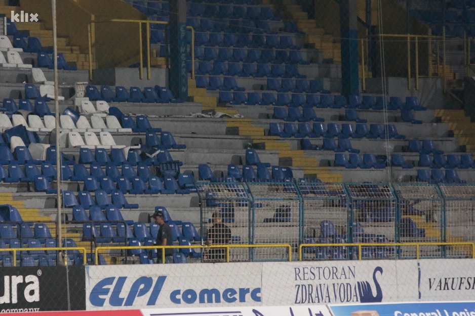 Sjeverna tribina nakon derbija (Foto: Feđa Krvavac/Klix.ba)