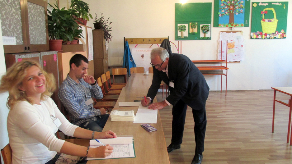 Glasanje u Bijeljini (Foto: SRNA)