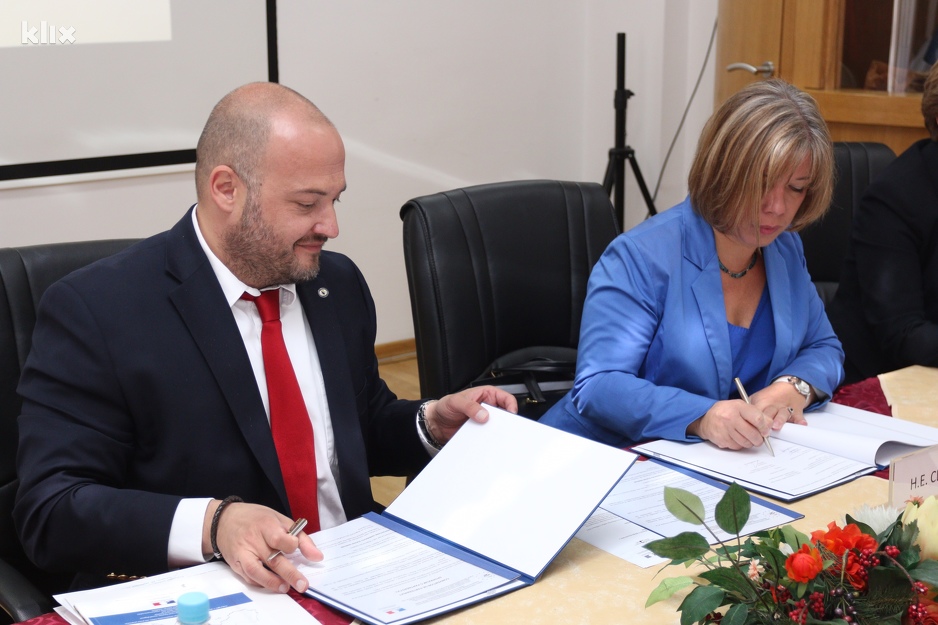 Arben Murtezić i Claire Bodonyi (Foto: Davorin Sekulić/Klix.ba)