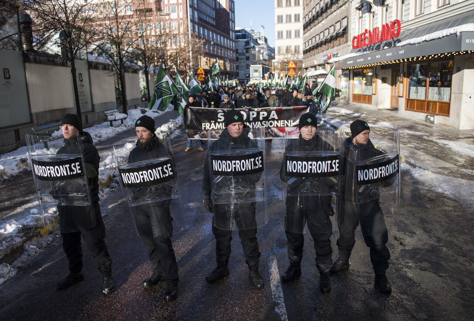  Švedska: Neredi zbog okupljanja neonacista, antifašisti napali policiju 161112097.1_xl