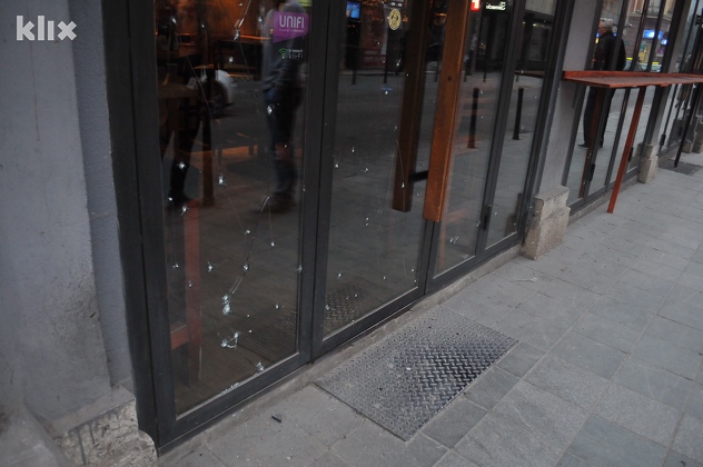 Bačena bomba na "City Lounge" i "Tesla pub" (Foto: Nedim Grabovica/Klix.ba)