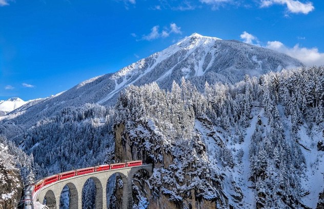 Putovanje iz bajke: Putovanje vozom u St Moritzu u Alpama (Foto: National Geographic)