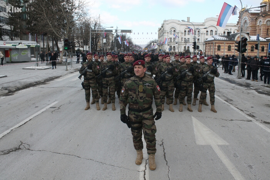  Uz "Marš na Drinu" defile u Banjoj Luci povodom proslave Dana RS-a 170109037.7_xl