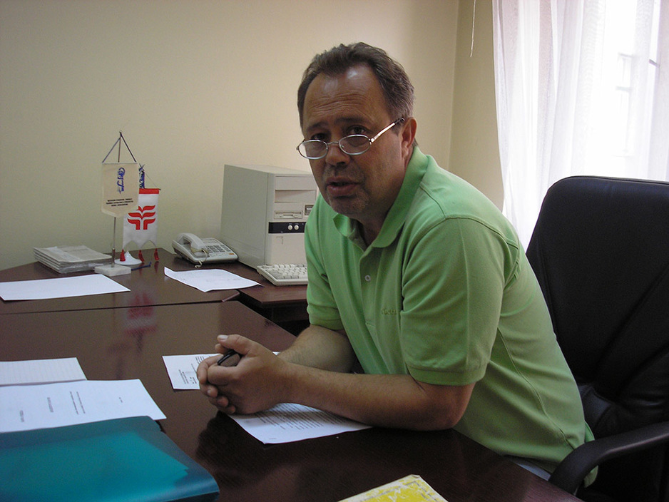 Abud Sarić, jedan od članova komisije koja je odlučivala o pravima pacijenata, kaže da je u vrijeme Radeljaševog predsjedavanja Upravnim odborom Zavoda iz nejasnih razloga uduplan broj članova ove komisije. (Foto: Oslobođenje)