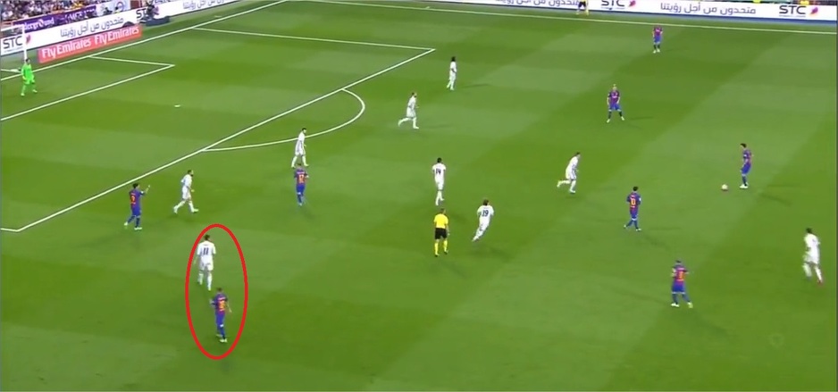 Iako je Bale utakmicu počeo na lijevoj strani, Zidane ga je brzo vratio na desnu stranu kako bi zatvorio Albu. Kasnije je istu ulogu imao Asensio. (Foto: Screenshot)