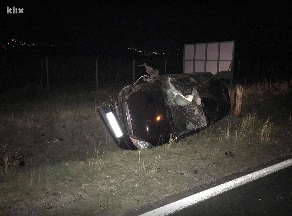 Nesreća na magistralnom putu između Mostara i Blagaja (Foto: Čitatelj/Klix.ba)