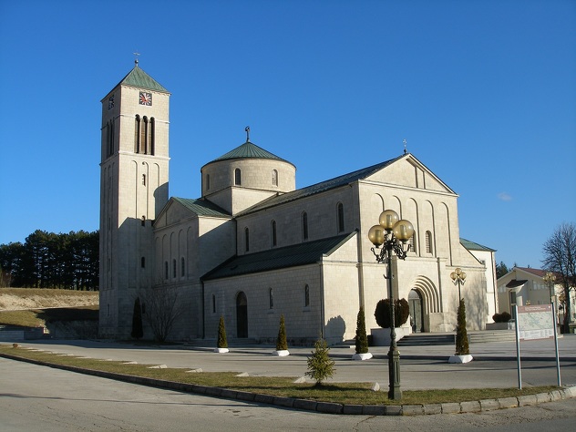 Franjevački samostan i crkva svetog Nikole Tavelića u Tomislavgradu