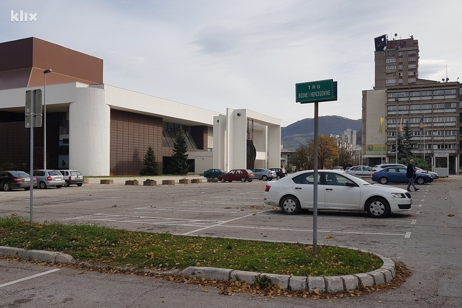 Lokalitet planirane Gradske vijećnice, parkinga i trga (Foto: Elmedin Mehić/Klix.ba)