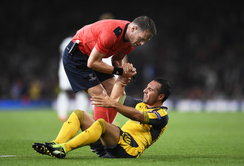 Cazorla imao osam operacija, povratak na teren izgledao kao nemoguća opcija (Foto: EPA-EFE)