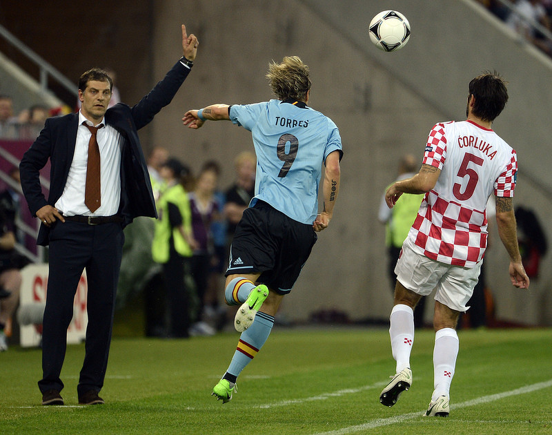 Slaven Bilić tokom Eura 2012. godine i susreta Španije i Hrvatske. (Foto: EPA-EFE)
