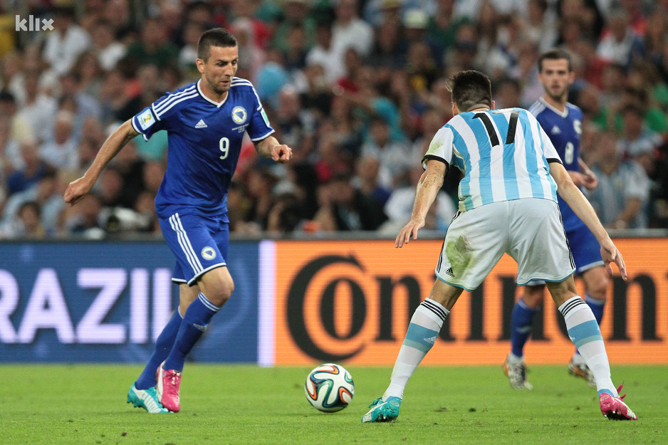 Prvi igrač koji je postigao gol za BIH na velikom takmičenju je Vedad Ibišević. (Foto: Feđa Krvavac/Klix.ba)