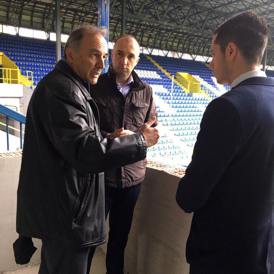 Hodžić u razgovoru s čelnicima FK Željezničar (Foto: FK Željezničar)