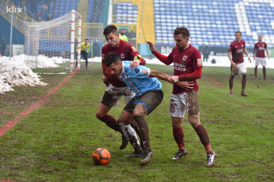 Loš teren je pokvario gradski derbi (Foto: Arhiv/Klix.ba)