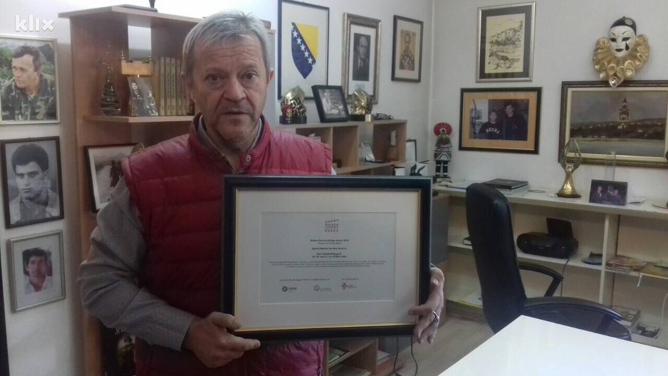 Hadžihafizbegović sa nagradom iz Firence (Foto: Privatna arhiva)