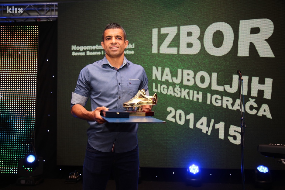 Nagrada za najboljeg igrača Premijer lige 2015. godine. (Foto: Arhiv/Klix.ba)