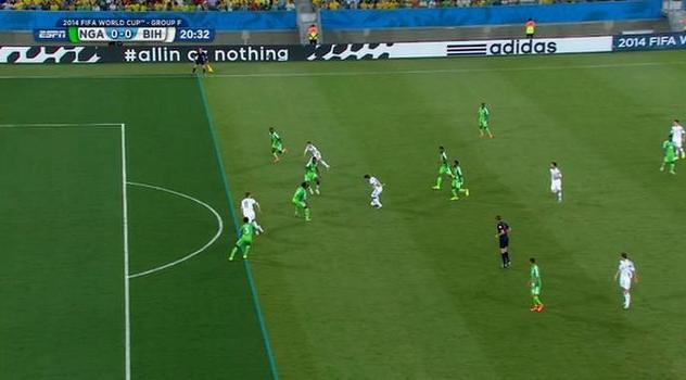 Trenutak u kojem je Misimović uposlio Džeku koji je postigao pogodak za 1:0, ali je pomoćni sudija signalizirao ofsajd
