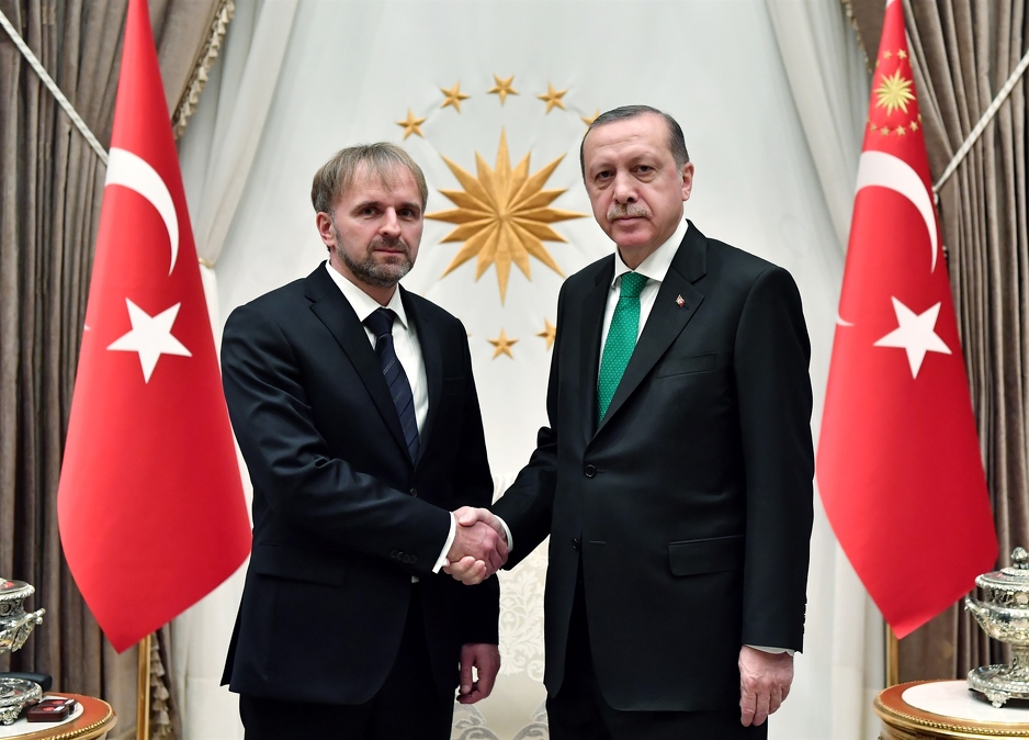 Ambasador BiH u Turskoj Bakir Sadović i predsjednik Turske Recep Tayyip Erdogan